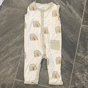 Kyte BABY rainbow Sleeveless Infant Romper